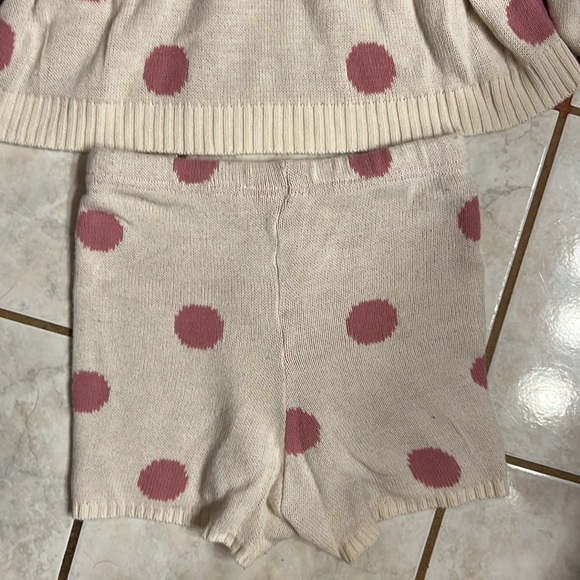Nasty Gal size small pink and white Polk a dot outfit. Made of knitted material. - Picture 7 of 9